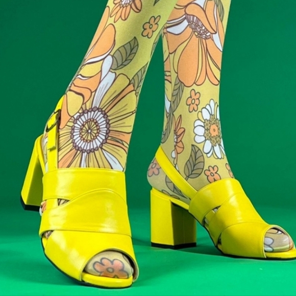 NEW Mod Shoes Willow Retro Leather 60s 70s Yellow Sandals Heels Size 10 - Picture 1 of 11